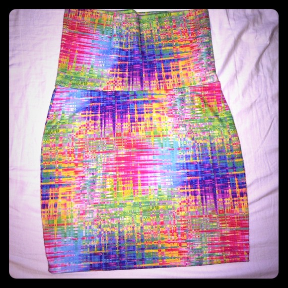 High waisted skirt
