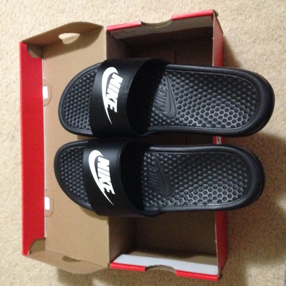 Nike slides