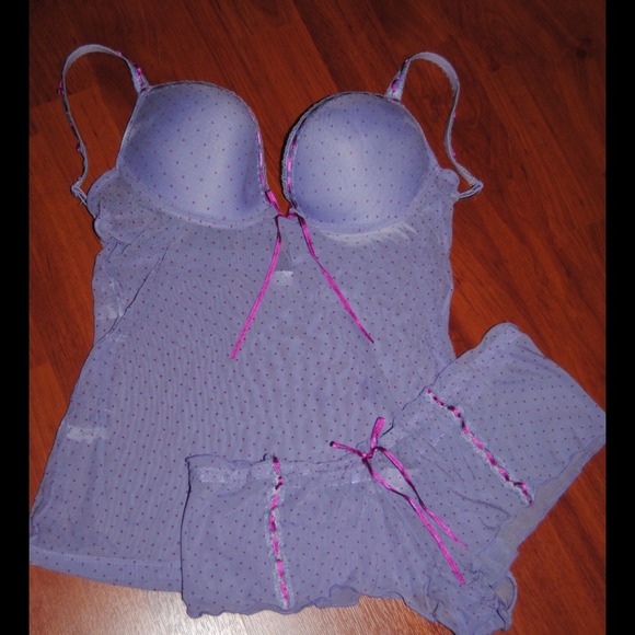 Lingerie underwire bra and panty set