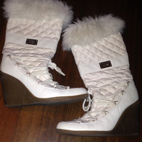 Guess boot heels