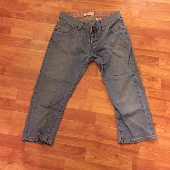 Levi size 14 capris