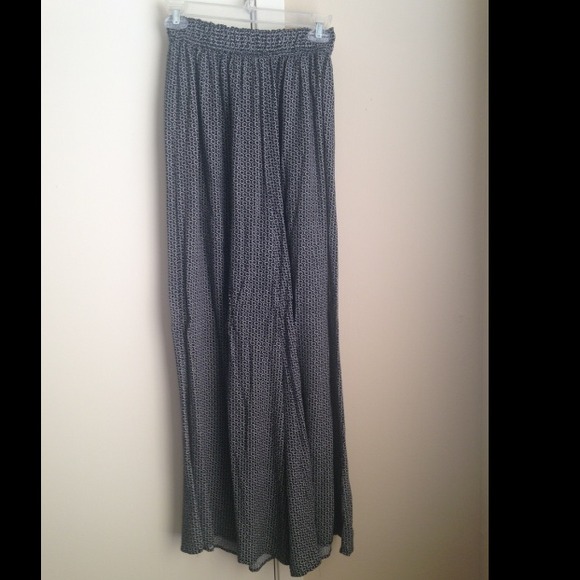 My brandy Melville collection ☺️♥️ - Picture 3 of 4