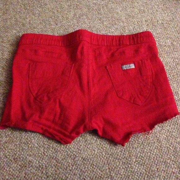 Shorts ☺️ - Picture 2 of 2