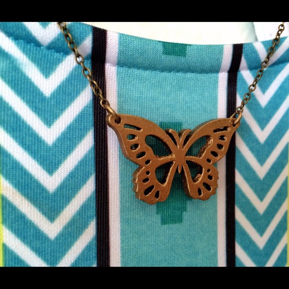 Hand-painted Butterfly Necklace - Picture 4 of 4