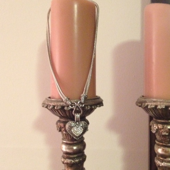 Only worn this lia Sophia necklace a few times .