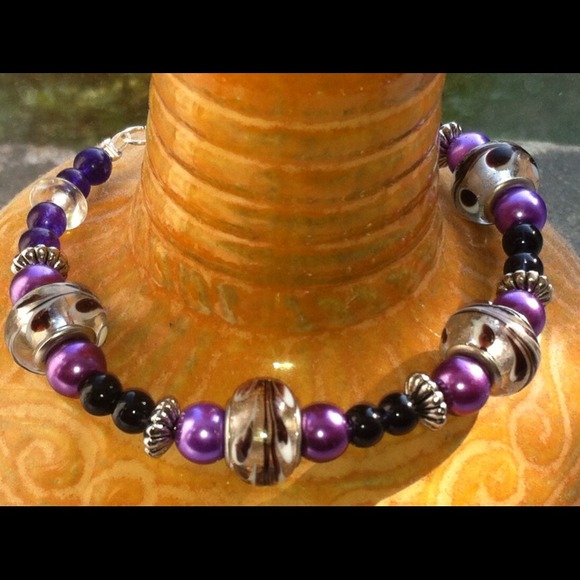 Handmade bracelet - Picture 1 of 3