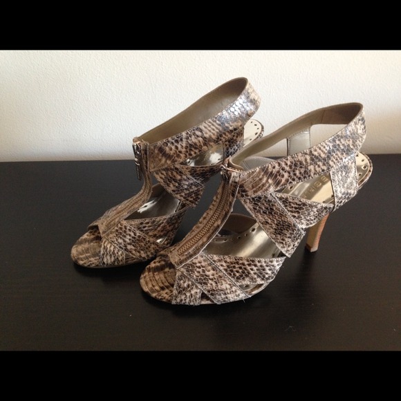 BCBG heels with zipper and snakeskin design.  Sz10