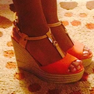 COACH Wedge. 4 1/2 heel.