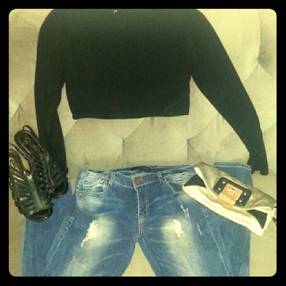 Black crop top