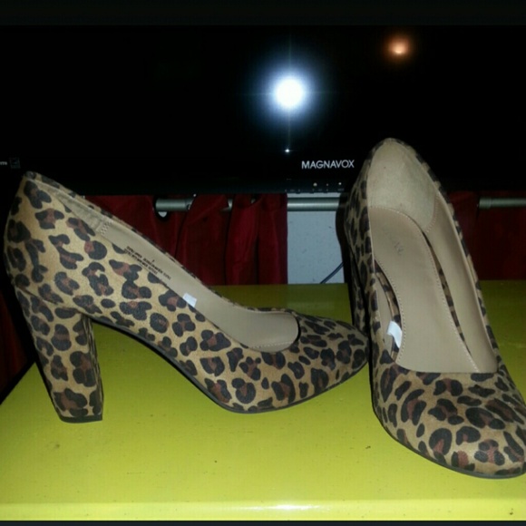 MERONA Cheetahs Print Pumps