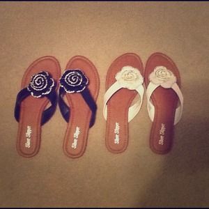 Bundle of black and white rose sandals 😍