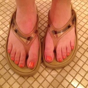 Burberry flip flops