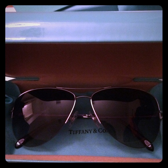 Authentic 100% Tiffany & Co beautiful sunglasses