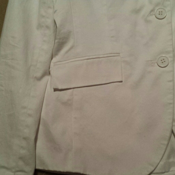 SOLD***SOLD****BUNDLED Nice Jones New York Blazer - Picture 2 of 4