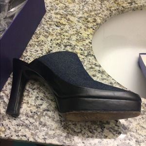 Stuart Weitzman mule