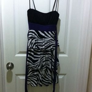 Sleeveless zebra print dress 😊👗