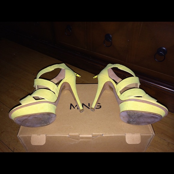 💚Mango Lime Platform Heels💚 - Picture 3 of 4