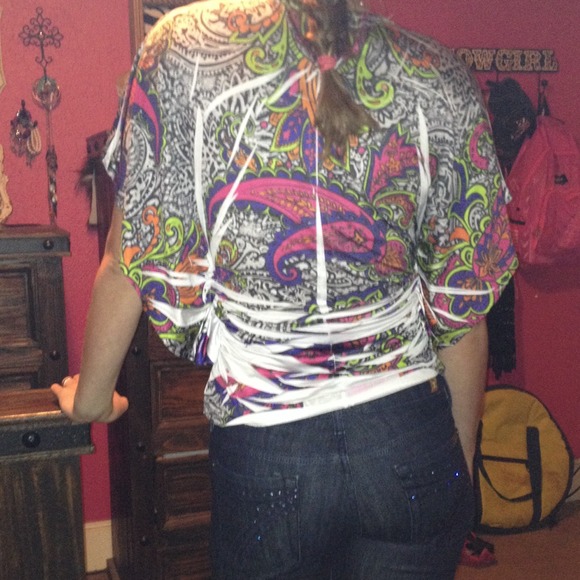 Top - Picture 3 of 3