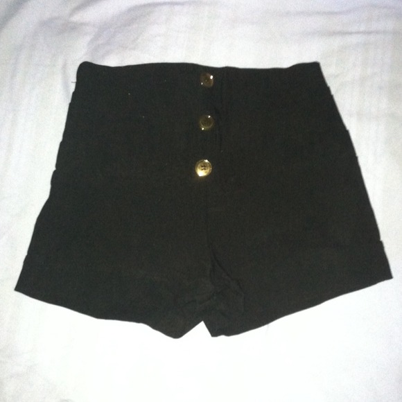 High wasted shorts