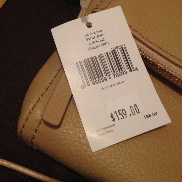 ❌SOLD❌🎀HP🎀 Kate Spade Nude Mini Carson Crossbody - Picture 3 of 4