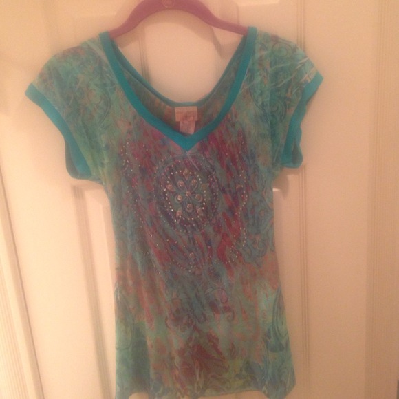 Rhinestoned V-Neck 💎💁