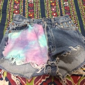 Levi high waisted shorts