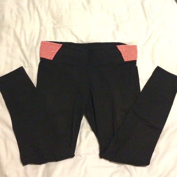 VICTORIAS SECRET exercise Yoga pants LARGE