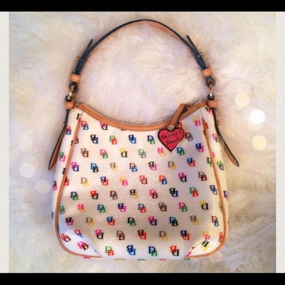 SALE Dooney & Bourke Crossbody with authenticity - Picture 2 of 4