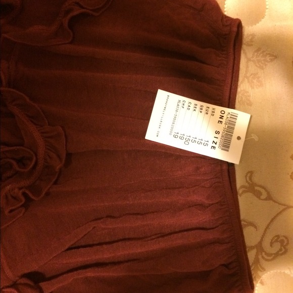 BM vodi shorts maroon