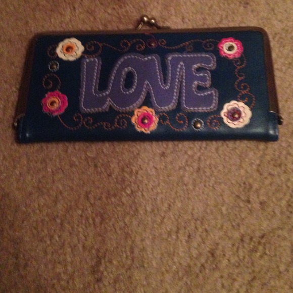wallet great condition $5 because shipping is $5
