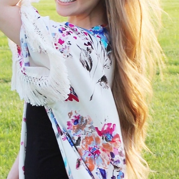 Beautiful Maxi Dress & Kimono @vikkifowler