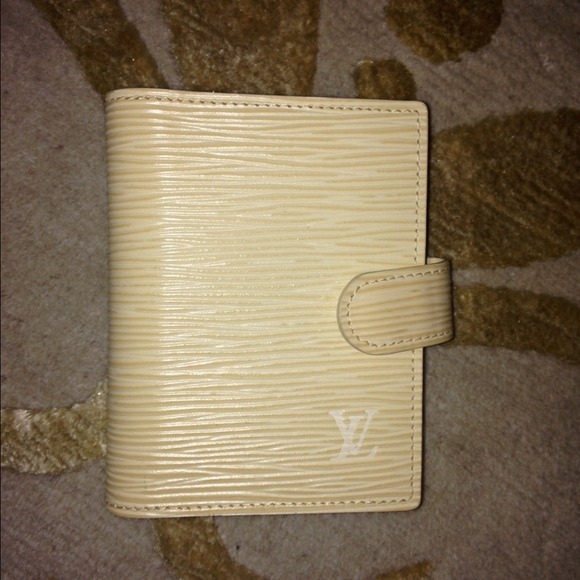 Louid Vuitton address book
