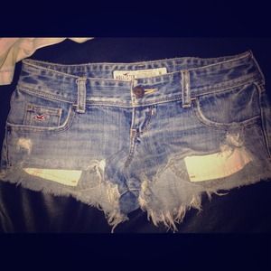HOLLISTER DENIM SHORTS DISTRESSED SIZE 0