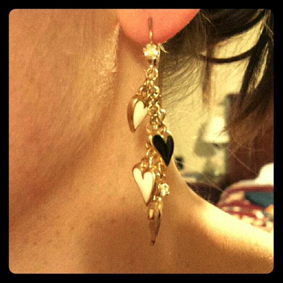 Betsey Johnson heart dangle earrings