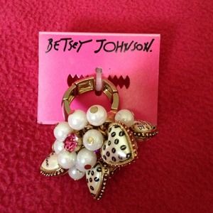 Betsey Johnson Charm Ring (Gold)