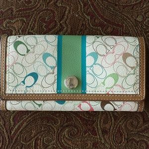 Authentic Coach Wallet 👛