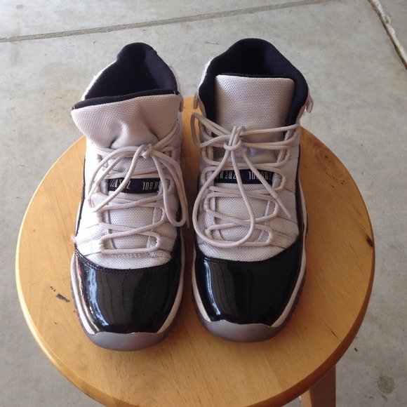 RETRO CONCORDS