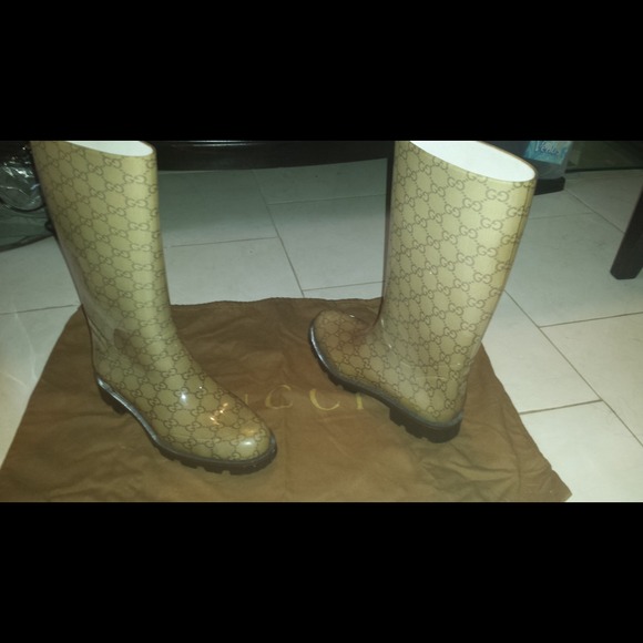 Gucci rain boots