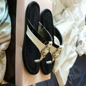 Bandolino sandals