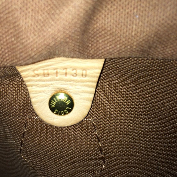 Authentic Louis Vuitton speedy 40 - Picture 4 of 4