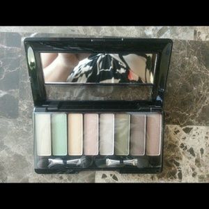 BUNDLE- 3 Avon Eyeshadow Kits & Mark Brush Kit