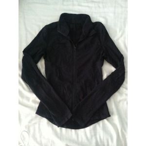 Lululemon Forme jacket size 4 black