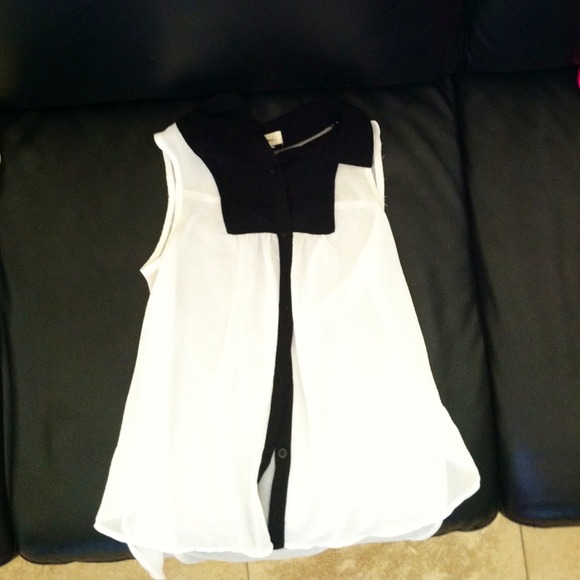 Tops - Picture 1 of 3
