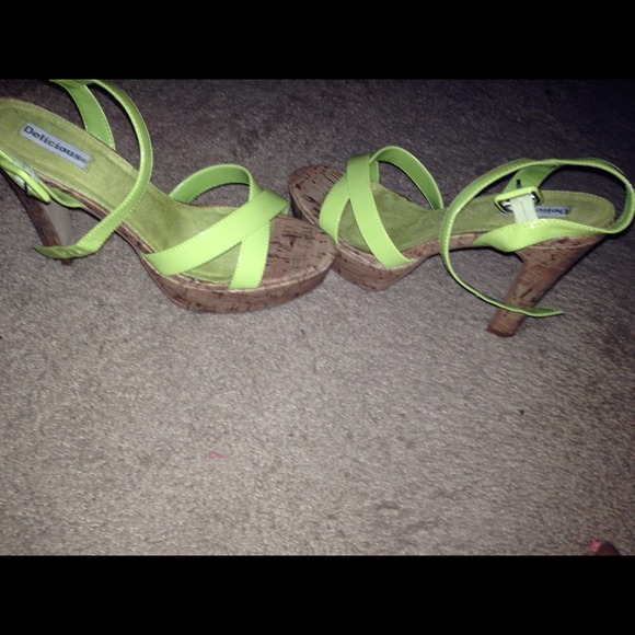Sandals - Picture 4 of 4