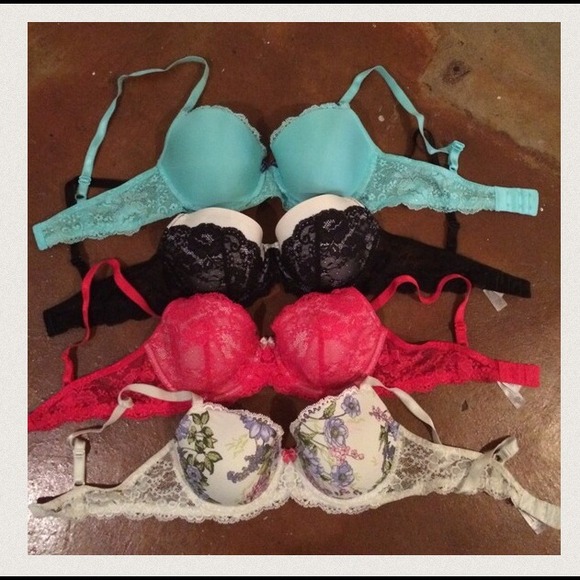 Red & black bras (2 total)