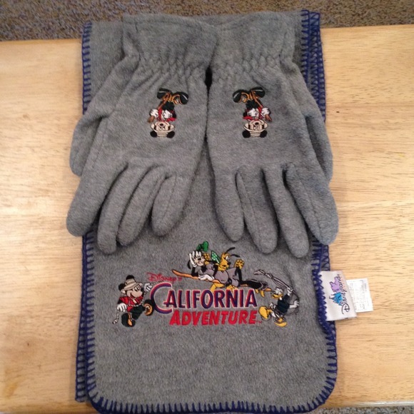 Disneyland scarf and gloves