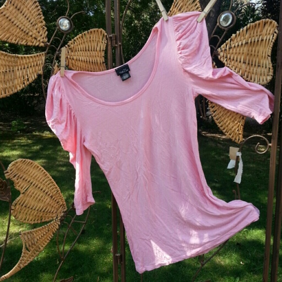 Rue21 Tops - Bundled NWOT Pink puffy sleeve top