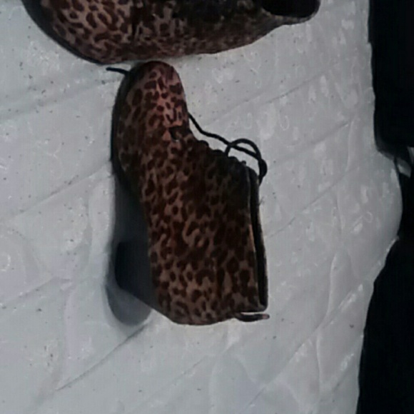 High heels - Picture 2 of 2