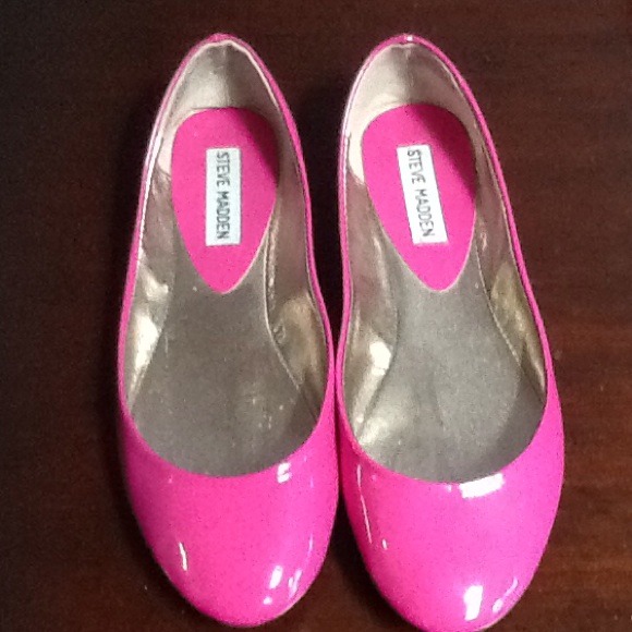 RESERVED - Hot pink Steve Madden flats