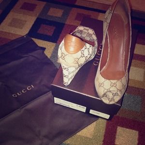 Gucci Peep Toe Wedges